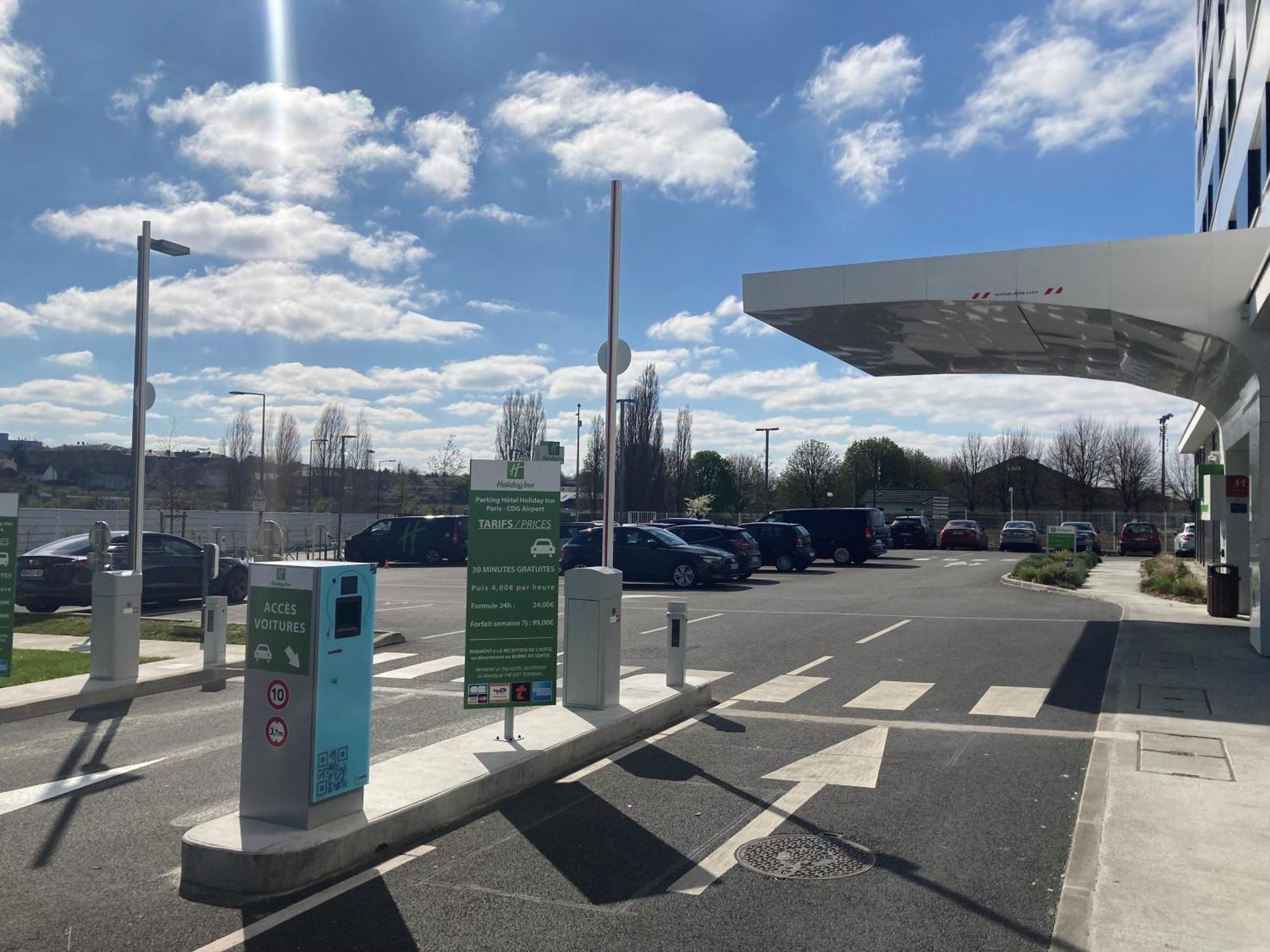 Holiday Inn Paris Cdg Airport An Ihg Hotel Roissy Exterior photo
